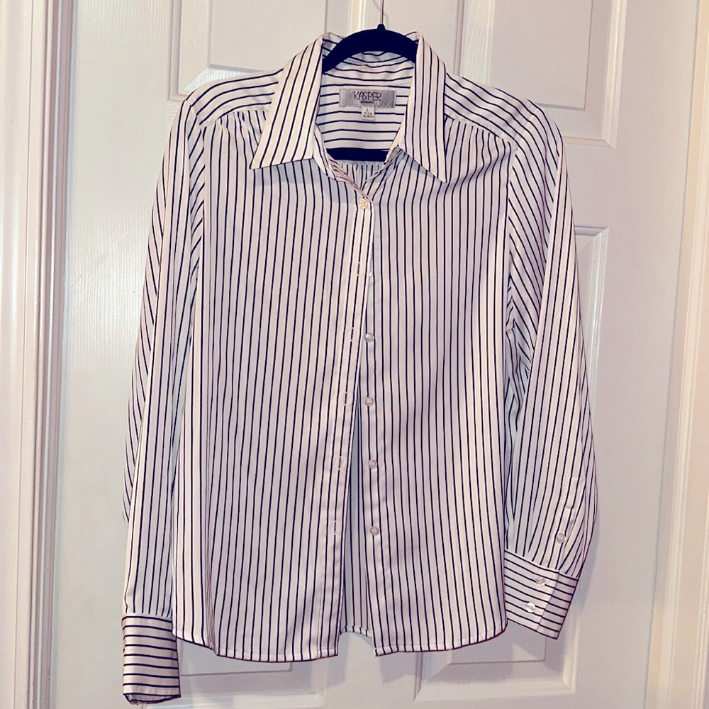 NEW Condition! Kasper pinstripe button down blouse, navy blue and white. Size: L